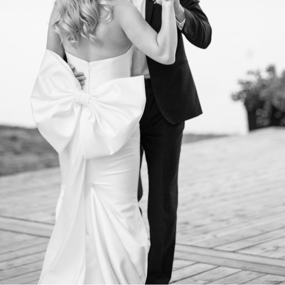 Theai Magenta Wedding Gown - Picture 5 of 7